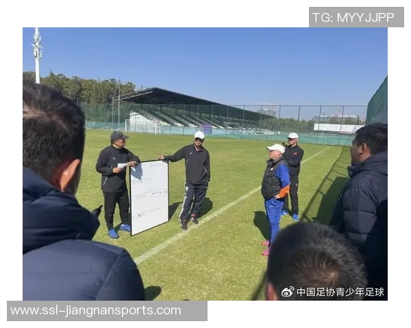 成都足球教练员培训提升计划助力青少年足球发展与人才培养